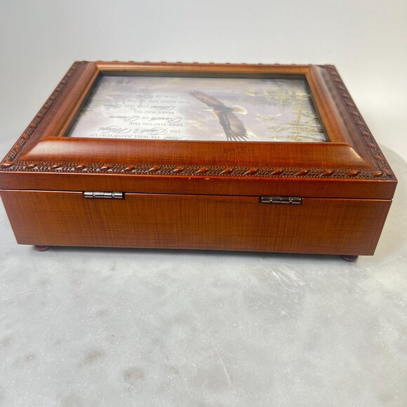 Sunkyo Wooden Musical Keepsake Box Plays On Eagles Wings Picture Frame Eagle - Picture 4 of 8